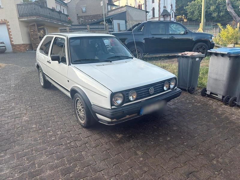 Weiß Gebraucht 1985 VW Golf II GTD Limousine | 6.400 € - Bild 1/4