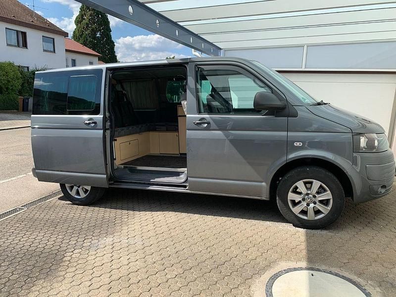 Grau Gebraucht 2010 VW T5 Van | 18.500 € (Teuer) - Bild 1/4