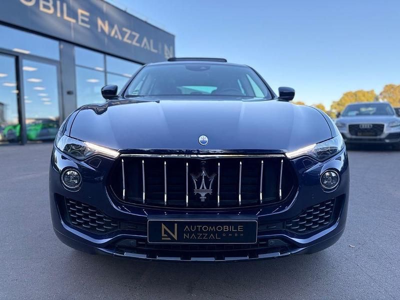 Gebraucht Maserati Levante 349 PS (256 kW) 2018 Blau SUV