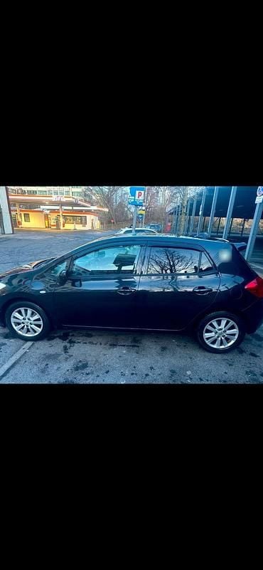 Gebraucht Toyota Auris 125 PS (91 kW) 2008 Schwarz Kleinwagen