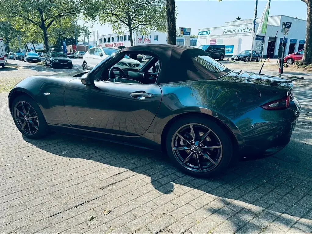 Gebraucht Mazda MX5 Kazari 184 PS (135 kW) 2023 Grau Cabrio