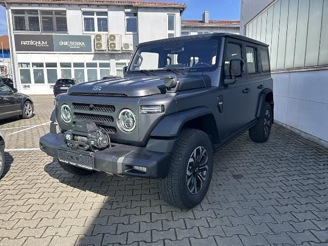 Neu BAW 212 166 PS (122 kW) 2026 Grau SUV