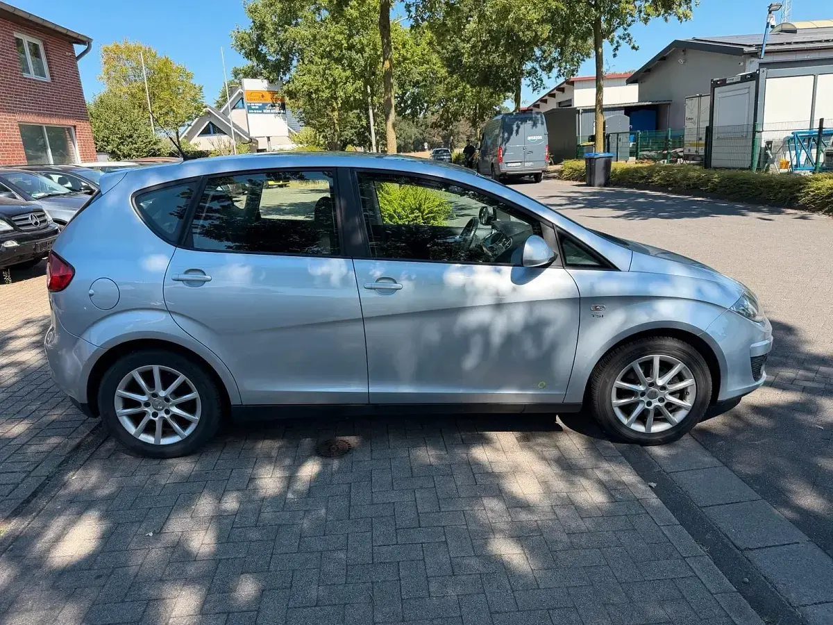 Gebraucht Seat Altea 105 PS (77 kW) 2011 Silber Kombi