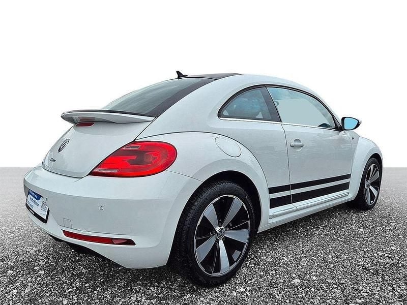 Gebraucht VW Beetle Design 150 PS (110 kW) 2016 Weiß Kleinwagen