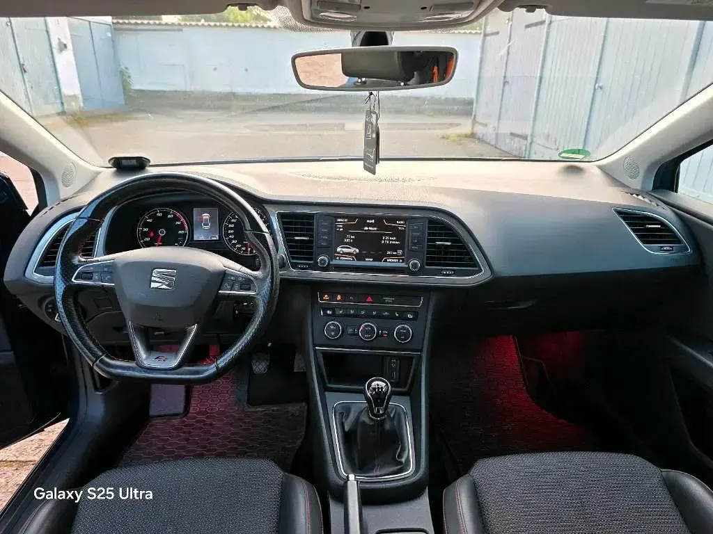 Używany Seat Leon FR 150 KM (110 kW) 2016 Niebieski Kombi