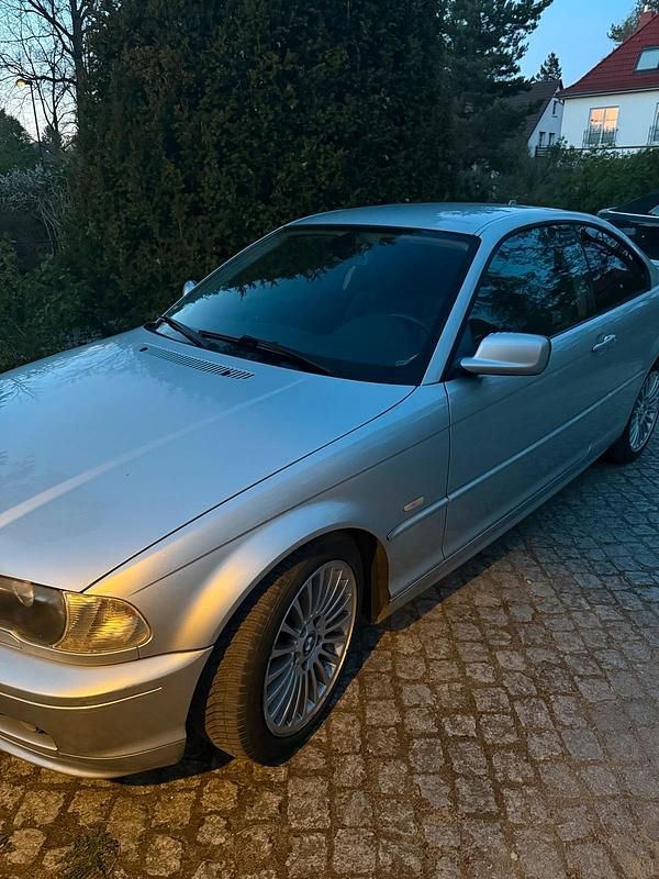 Occasion BMW 318 143 ch (105 kW) 2002 Coupé