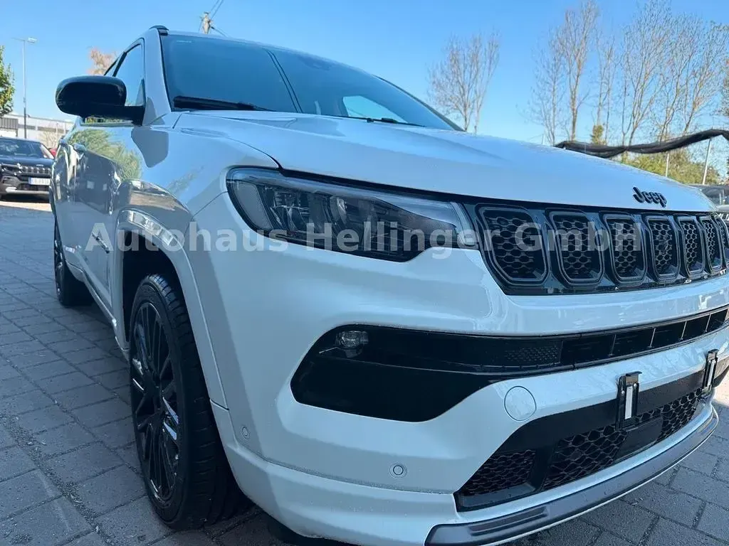 Gebraucht Jeep Compass Altitude 131 PS (96 kW) 2024 Weiß SUV