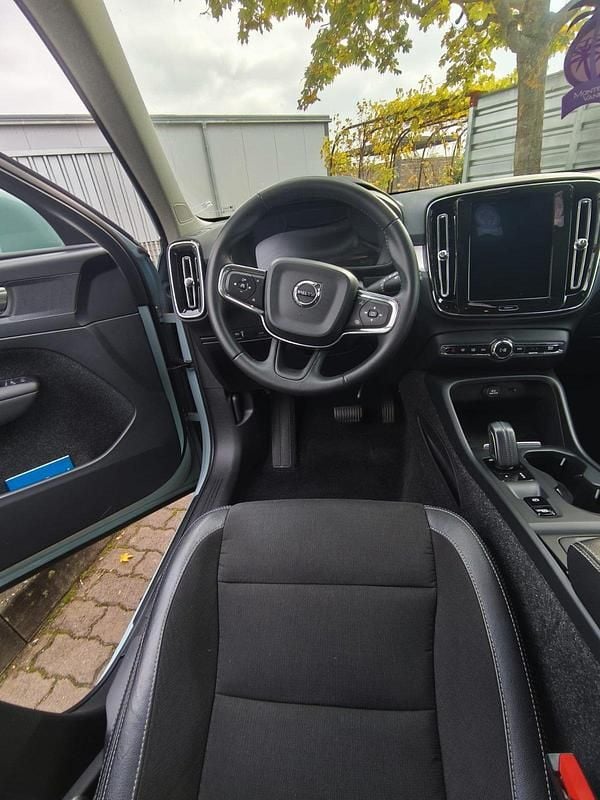 Occasion Volvo XC40 190 ch (139 kW) 2018 Bleue SUV
