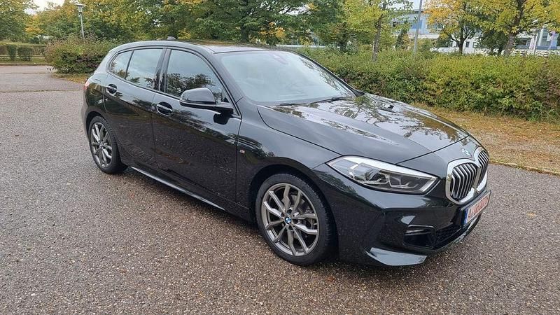 Gebraucht BMW 118 Shadowline 150 PS (110 kW) 2024 Schwarz Kleinwagen