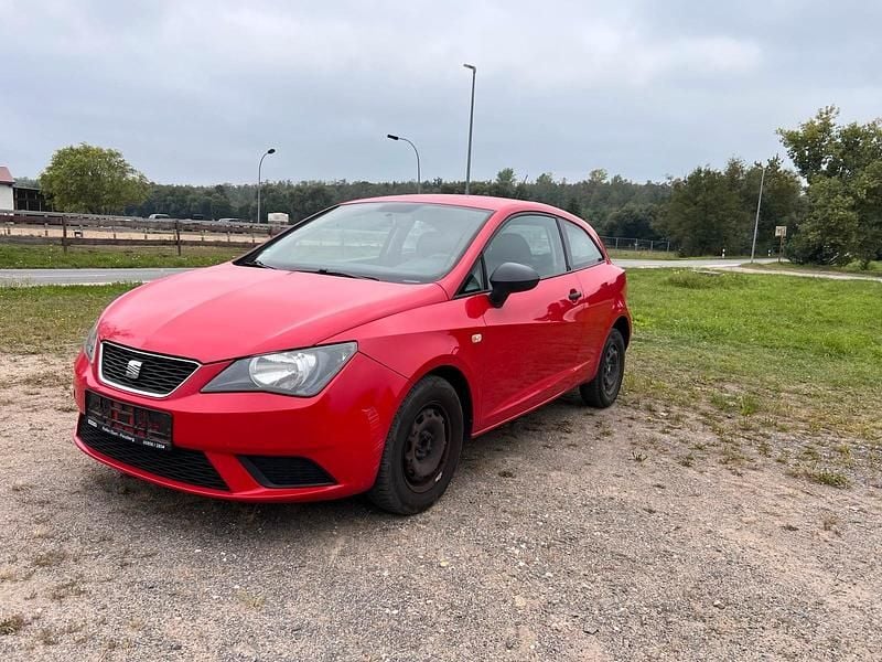 Rot Gebraucht 2013 Seat Ibiza Limousine | 1.999 € (Superpreis) - Bild 1/4