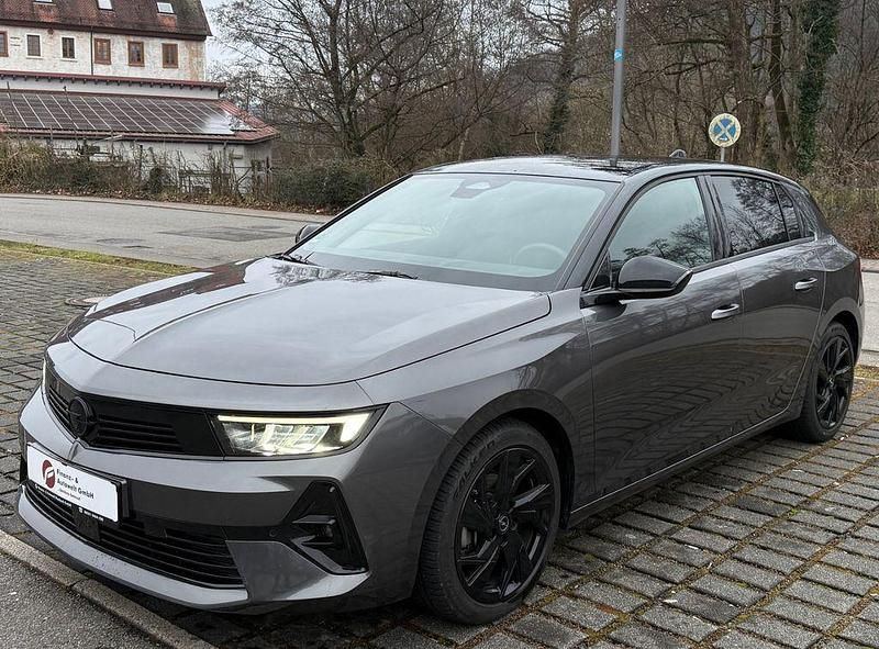 Gebraucht Opel Astra 131 PS (96 kW) 2024 Grau Limousine