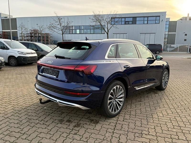 Gebraucht Audi e-tron S-Line 300 kW (408 PS) 2022 Blau SUV