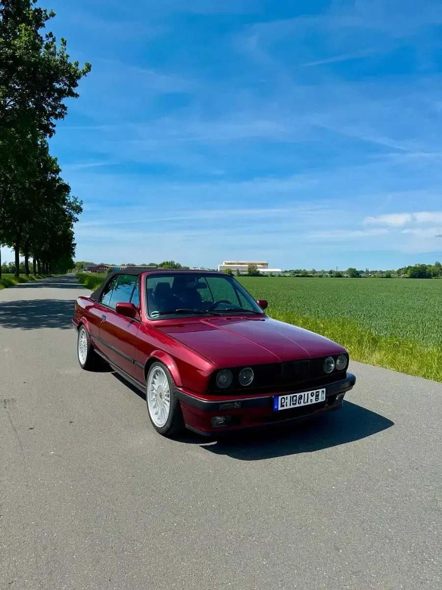 Gebraucht BMW 325 Cabriolet 194 PS (142 kW) 1991 Rot Cabrio