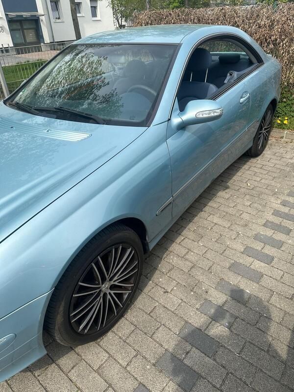 Blau Gebraucht 2003 Mercedes CLK240 Coupé | 2.500 € (Superpreis) - Bild 1/4