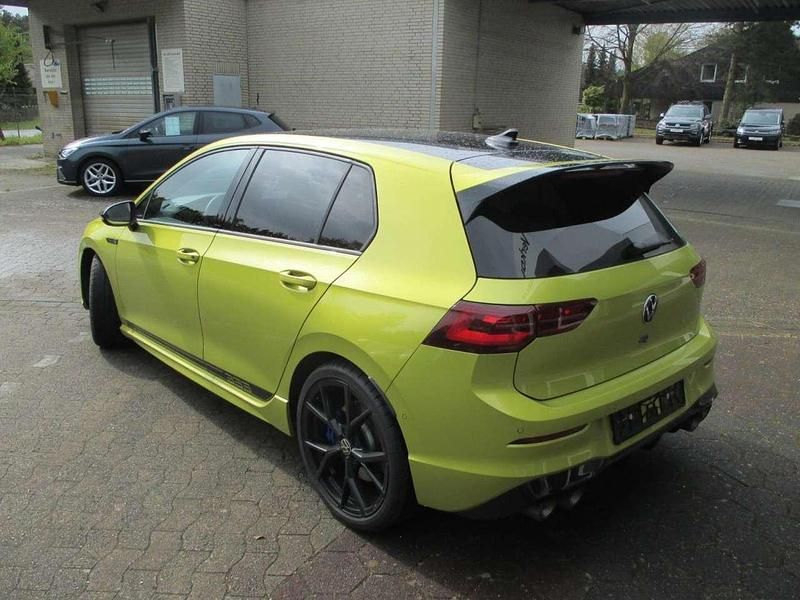 Gebraucht VW Golf VIII Edition 333 PS (244 kW) 2023 Limonengelbmetallic Limousine