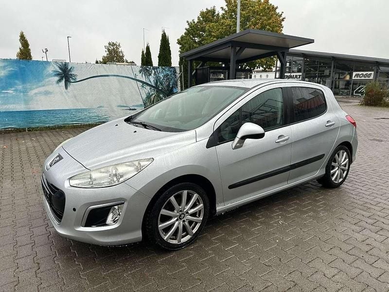 Gris aluminium Gebraucht 2011 Peugeot 308 Access Limousine | 1.300 € (Superpreis) - Bild 1/4