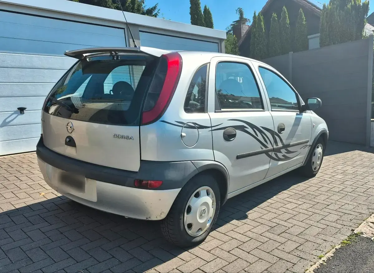 Gebraucht Opel Corsa 58 PS (42 kW) 2001 Silber Kleinwagen