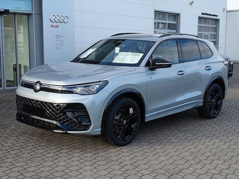 Gebraucht VW Tiguan Style 150 PS (110 kW) 2026 Silber SUV