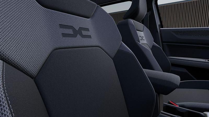 Neu Dacia Duster Journey 140 PS (102 kW) 2025 Schwarz SUV