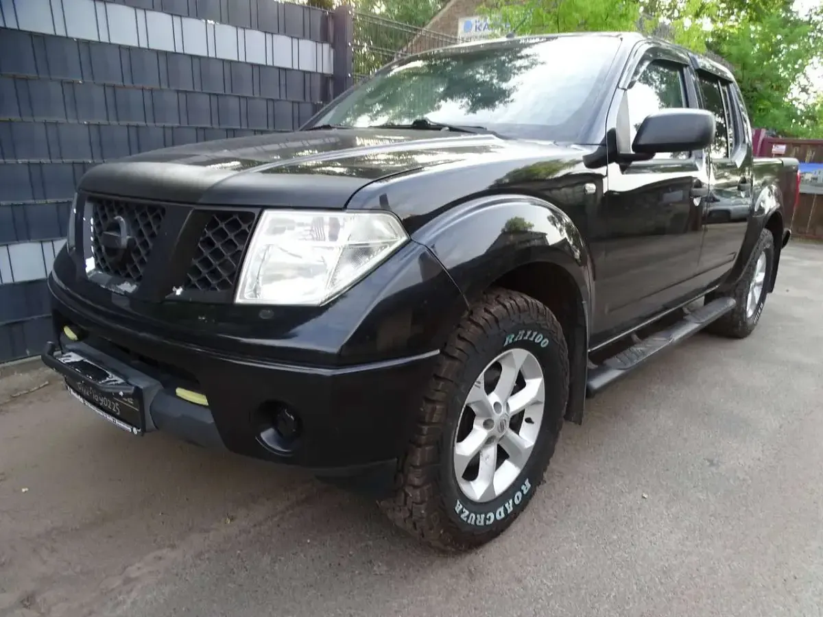 Gebraucht Nissan Navara SE 171 PS (125 kW) 2007 Black (m) Pickup