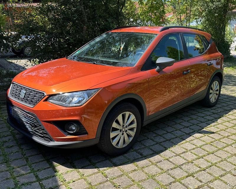 Orange Gebraucht 2019 Seat Arona Reference SUV | 10.900 € (Fairer Preis) - Bild 1/4