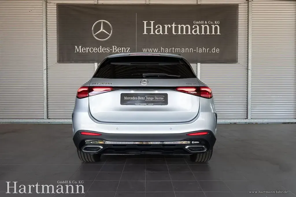 Gebraucht Mercedes GLC450 AMG 367 PS (269 kW) 2024 Hightechsilber SUV