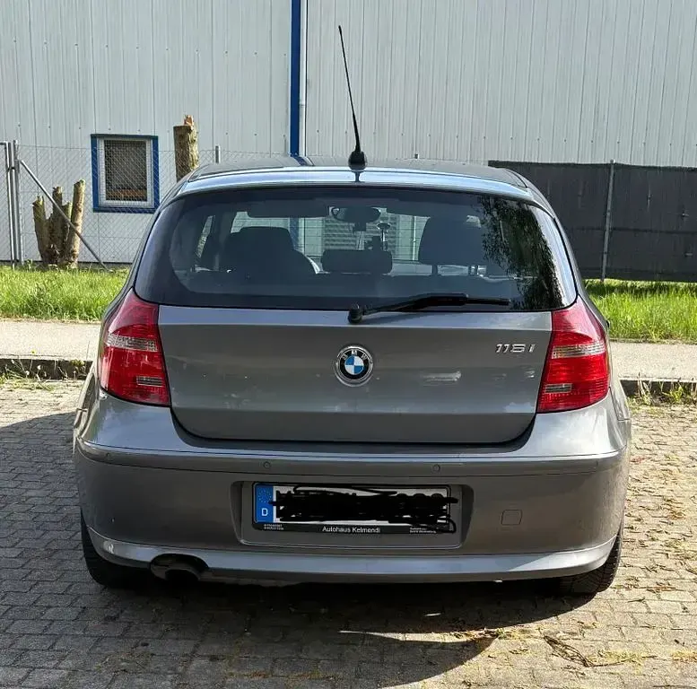 Usata BMW 116 122 CV (89 kW) 2009 Grigio Utilitaria