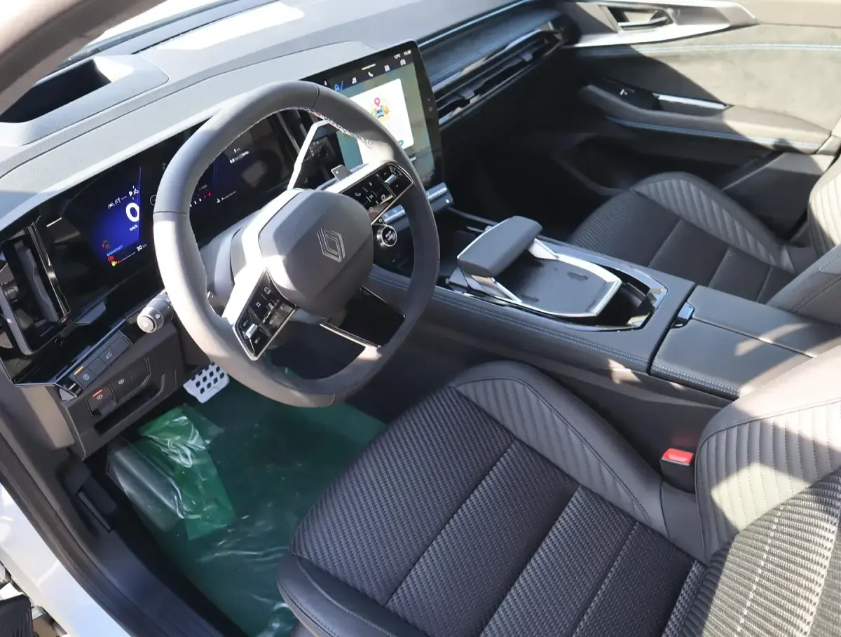 Gebraucht Renault Austral Esprit Alpine 148 PS (108 kW) 2026 Weiß SUV