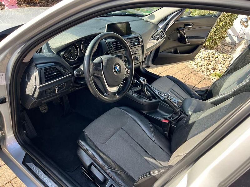 Gebraucht BMW 116 Urban Line 116 PS (85 kW) 2012 Grau Kleinwagen
