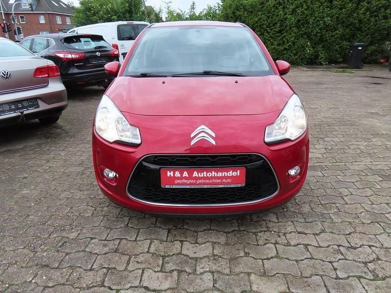 Rot Gebraucht 2012 Citroën C3 Tendance Kleinwagen | 3.499 € (Fairer Preis) - Bild 1/4