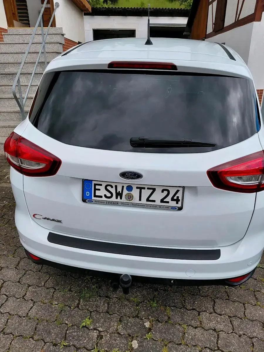 Używany Ford C-MAX 120 KM (88 kW) 2015 Biały Minivan