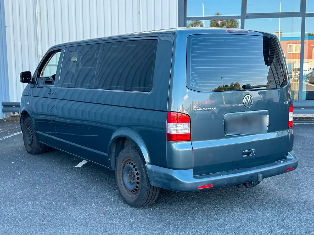 Gebraucht VW Caravelle 131 PS (96 kW) 2007 Grau Van