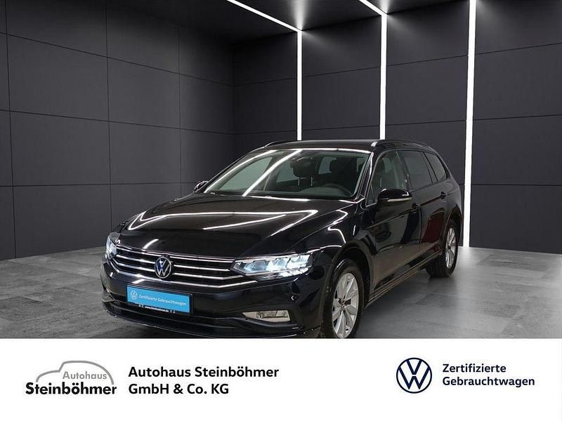 Gebraucht VW Passat Basis 150 PS (110 kW) 2024 Schwarz Kombi
