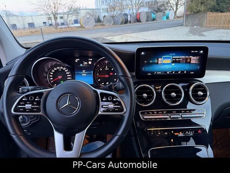 Gebraucht Mercedes GLC220 Advanced 194 PS (142 kW) 2022 Grau SUV