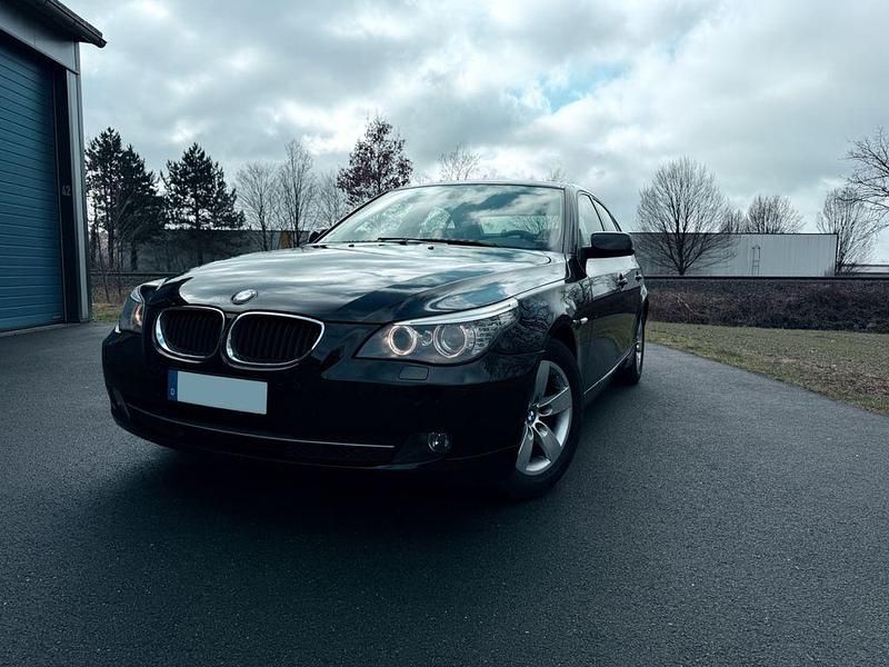Gebraucht BMW 520 177 PS (130 kW) 2008 Schwarz Limousine