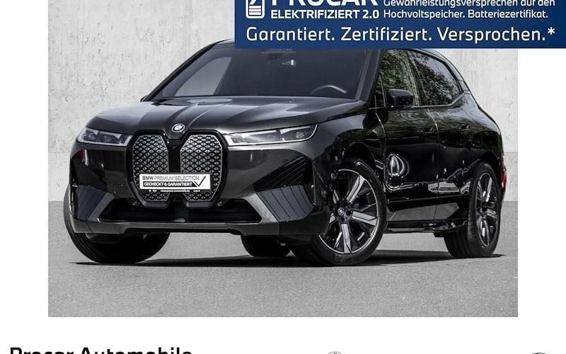 Grau Gebraucht 2024 BMW iX Sport Line SUV | 54.890 € (Guter Preis) - Bild 1/4