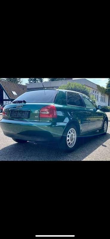 Gebraucht Audi A3 Ambiente 101 PS (74 kW) 1998 Limousine