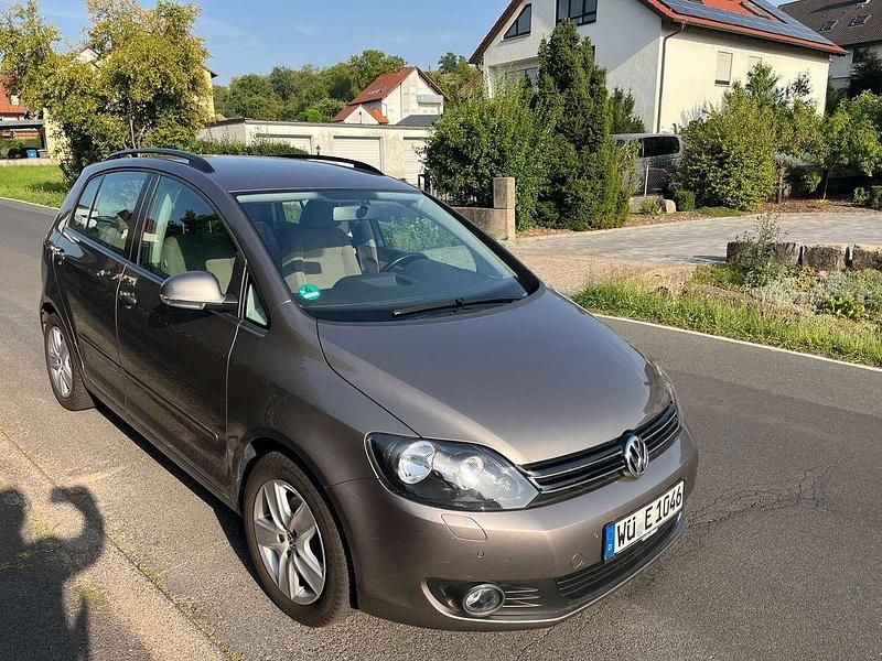 Gold Gebraucht 2009 VW Golf Plus Cross Comfortline Van / Kleinbus | 5.900 € (Fairer Preis) - Bild 1/4