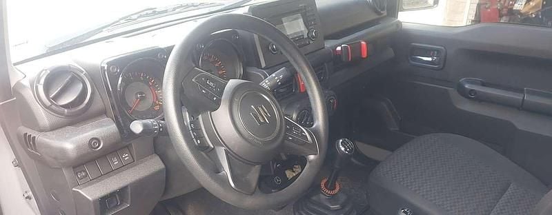 Gebraucht Suzuki Jimny Comfort 102 PS (75 kW) 2023 Grau SUV