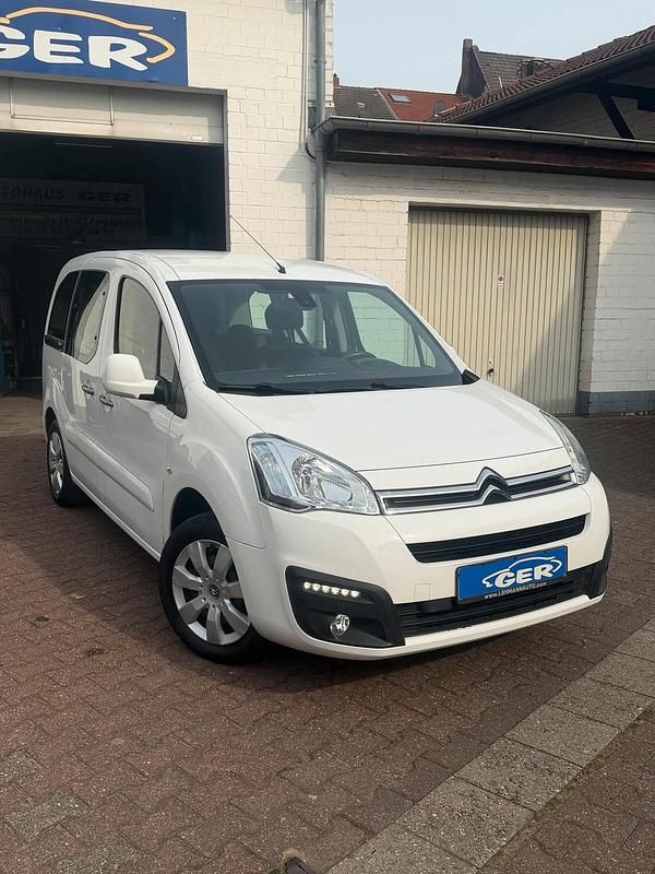 Gebraucht Citroën Berlingo SELECTION 98 PS (72 kW) 2015 Weiß Van / Kleinbus