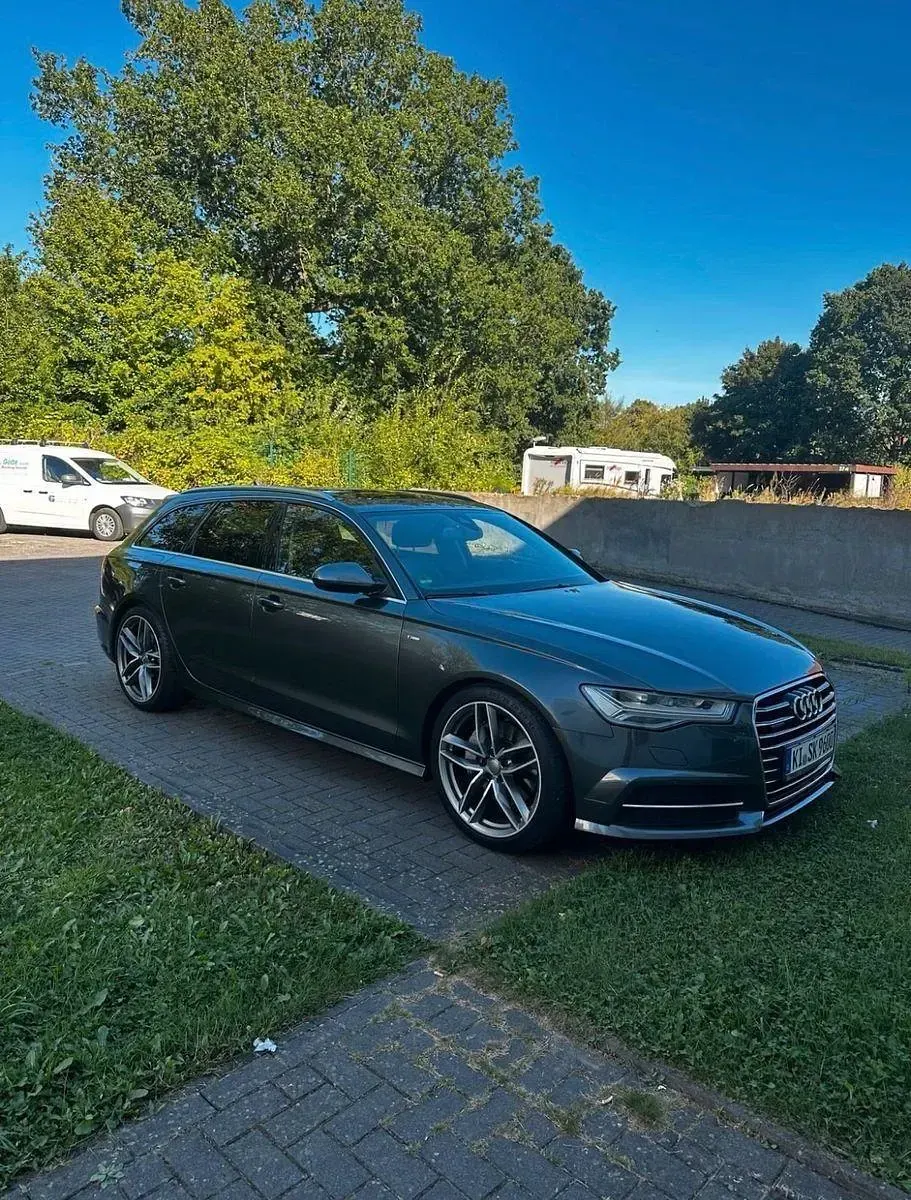 Gebraucht Audi A6 Ambiente 272 PS (200 kW) 2015 Grau Kombi