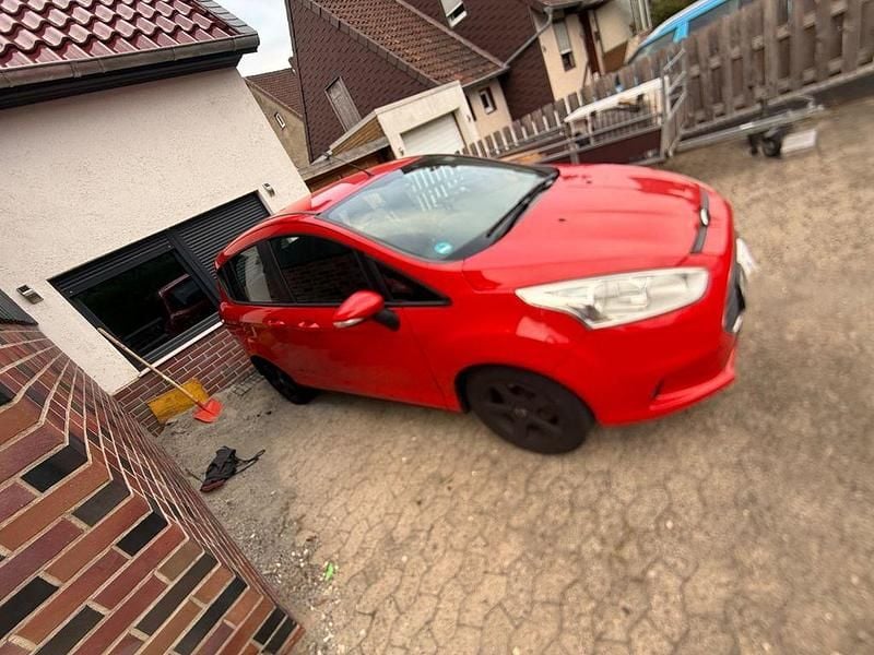 Rot Gebraucht 2013 Ford B-MAX Cool & Connect Van / Kleinbus | 4.400 € (Superpreis) - Bild 1/4