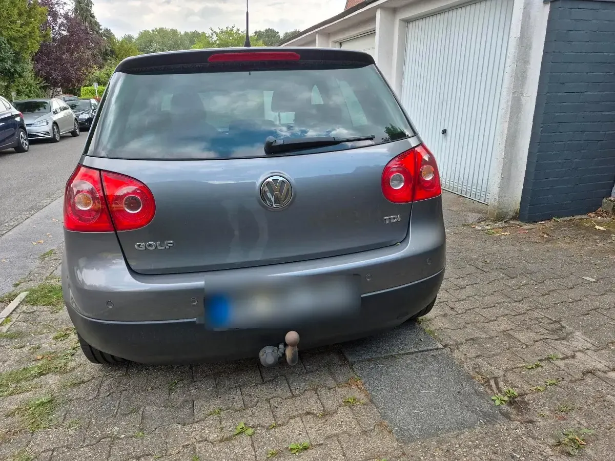 Gebraucht VW Golf V 105 PS (77 kW) 2008 Grau Kleinwagen