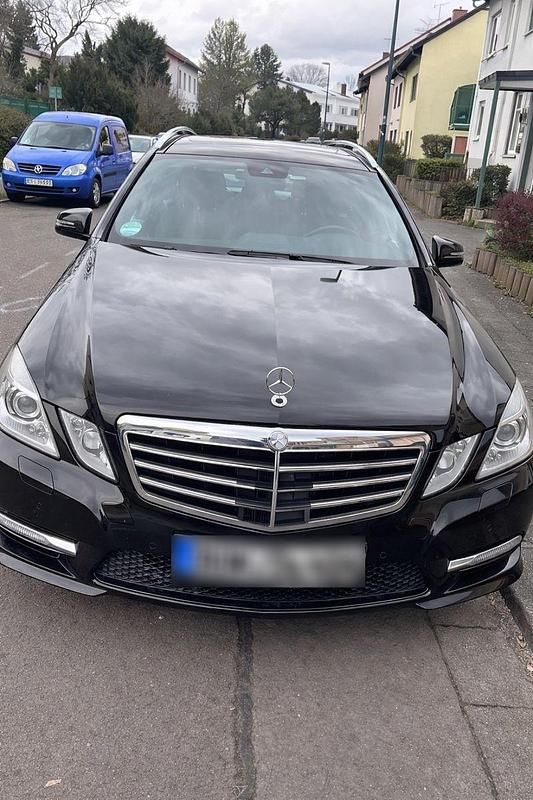 Gebraucht Mercedes E350 Avantgarde 265 PS (194 kW) 2012 Schwarz Kombi