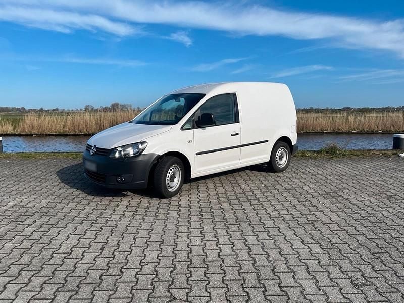 Second-hand VW Caddy 102 CP (75 kW) 2013 Alb Monovolum