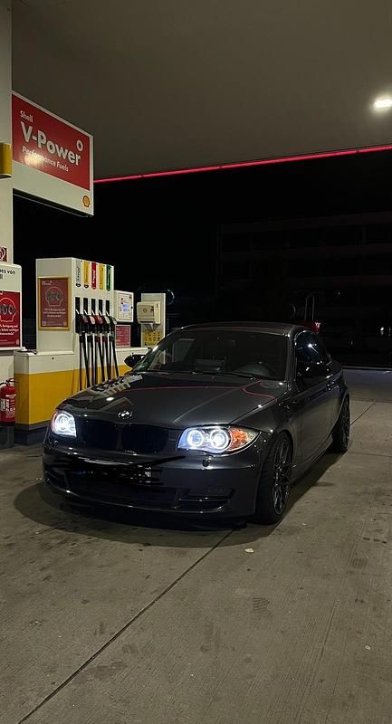 Grau Gebraucht 2008 BMW 125 Coupé Coupé | 13.000 € - Bild 1/4