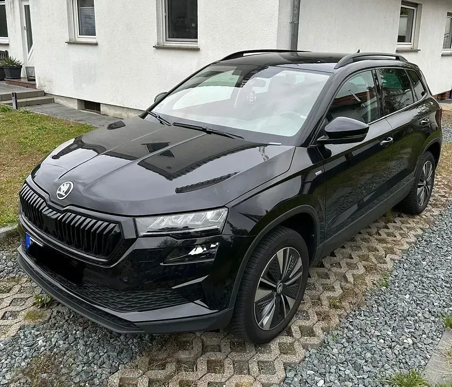 Gebraucht Skoda Karoq Tour 150 PS (110 kW) 2022 Schwarz SUV