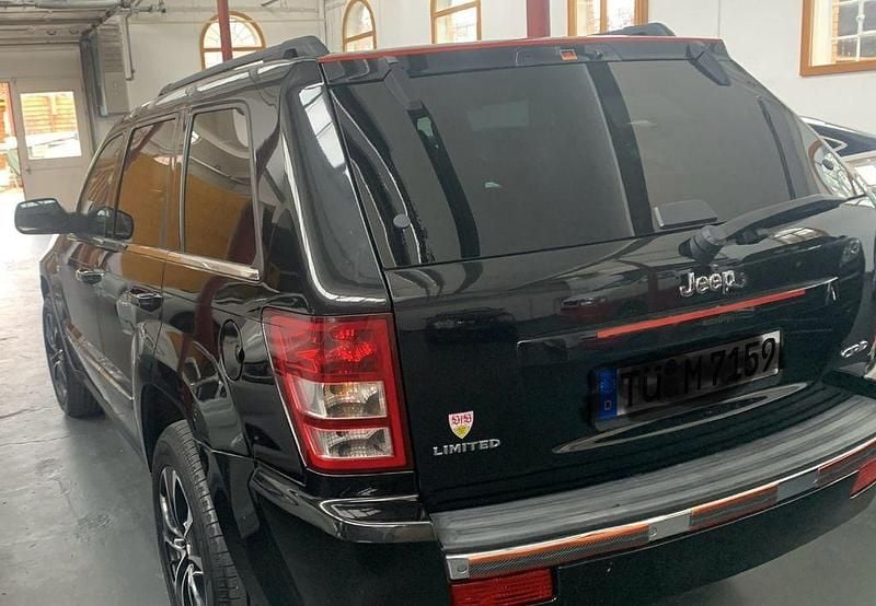 Schwarz Gebraucht 2005 Jeep Grand Cherokee Limited SUV | 6.999 € (Etwas zu teuer) - Bild 1/4