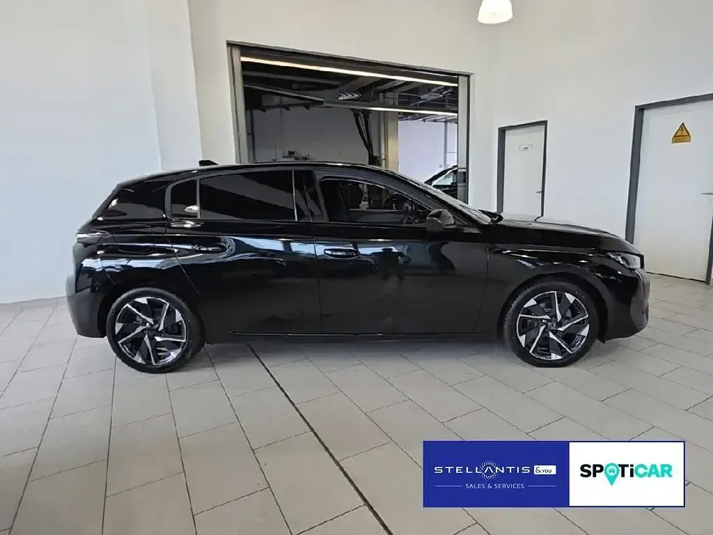 Gebraucht Peugeot 308 Allure 131 PS (96 kW) 2024 Schwarz Limousine