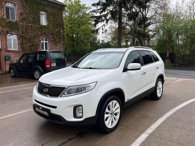 Weiß Gebraucht 2014 Kia Sorento Spirit SUV | 16.999 € (Teuer) - Bild 1/3